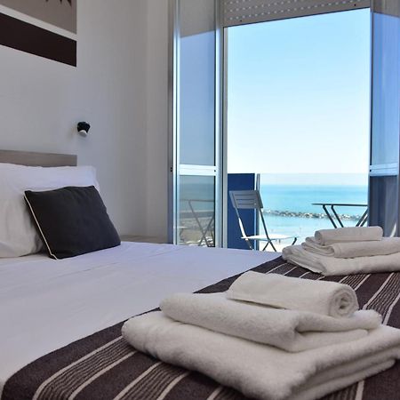 Hotel Al Nuovo Porto بيلاريا-إيجيا مارينا المظهر الخارجي الصورة