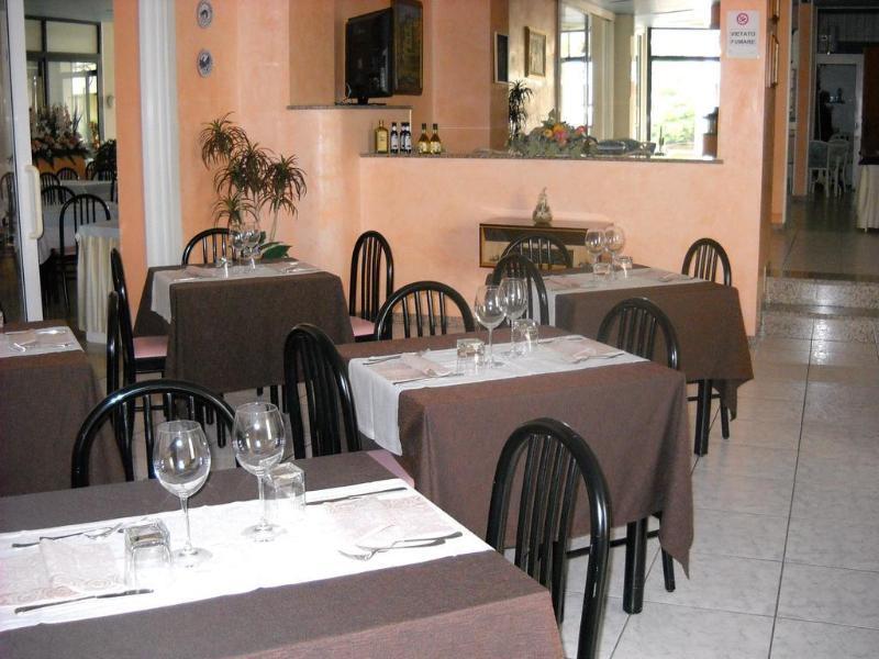 Hotel Al Nuovo Porto بيلاريا-إيجيا مارينا المظهر الخارجي الصورة